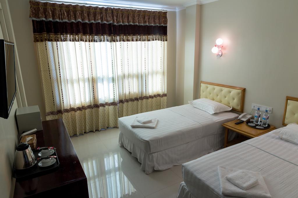 Hotel Lily The Home Hsipaw Dış mekan fotoğraf