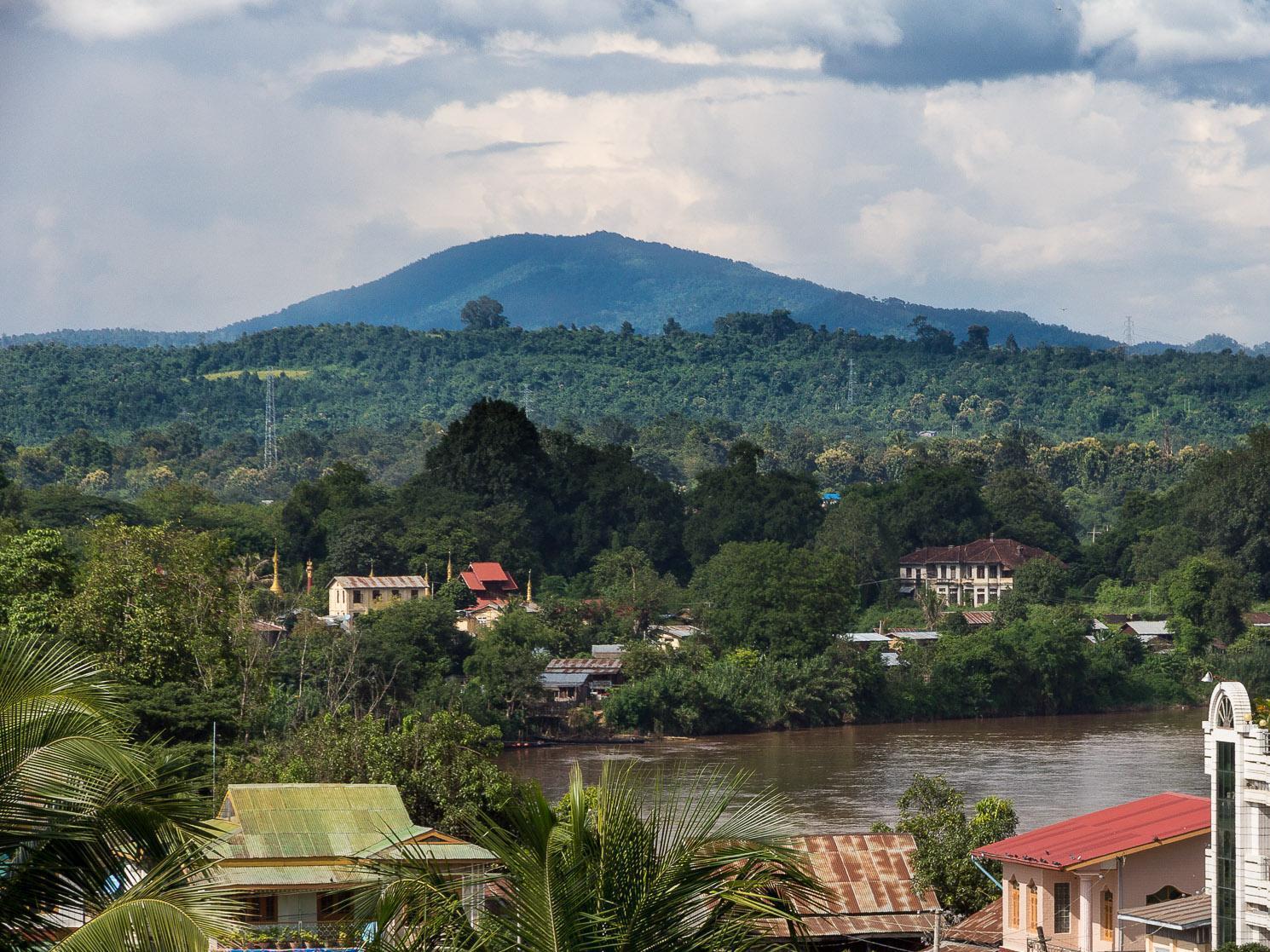 Hotel Lily The Home Hsipaw Dış mekan fotoğraf